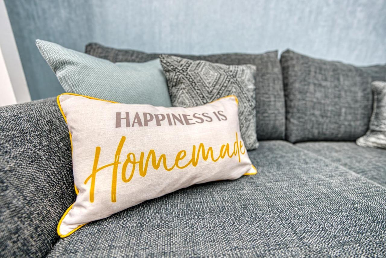 Stylish House - B'Ham Airport And Nec, Jlr Solihull, Business & Leisure Stays - Aspen House Rom bilde